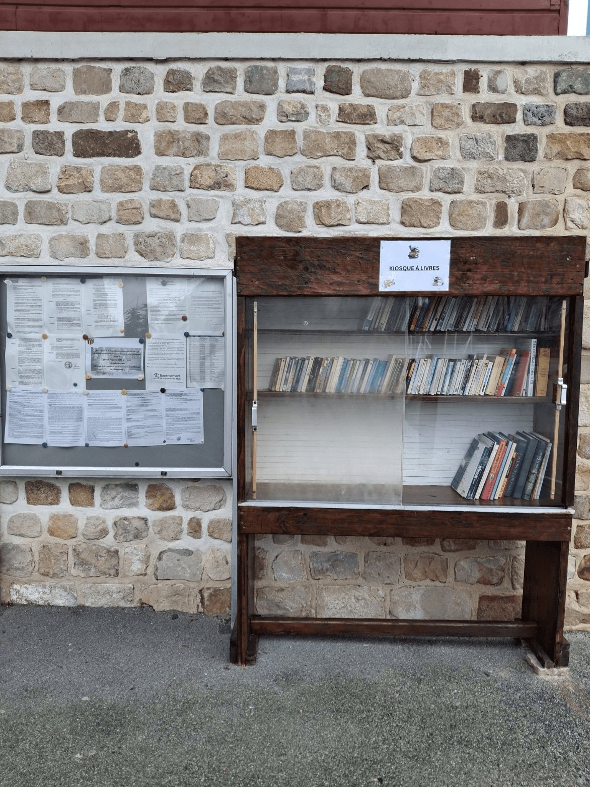 Kiosque à livres