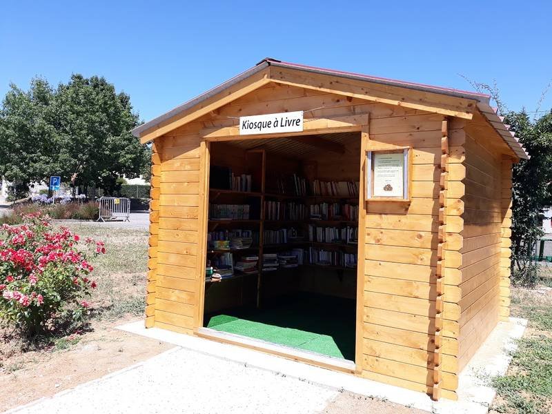 Kiosque à livres