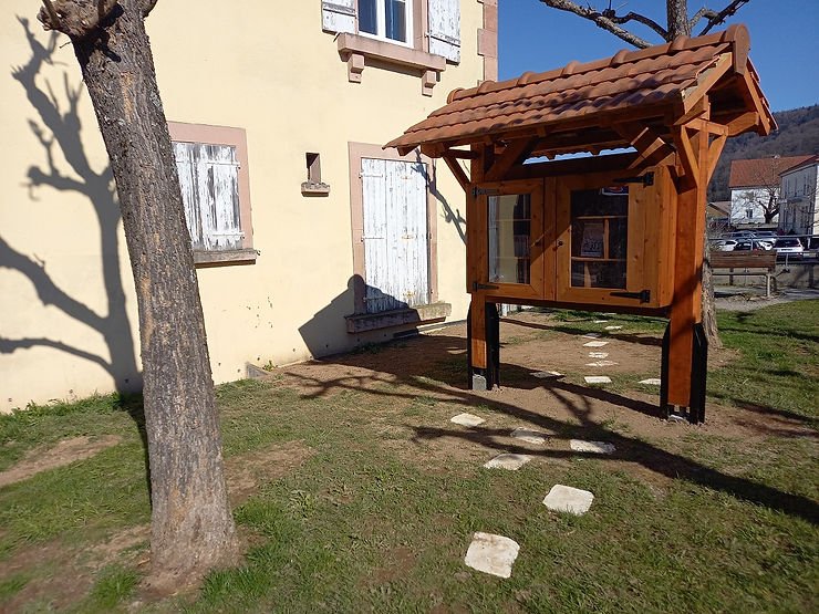 Rue Charles de Gaulle