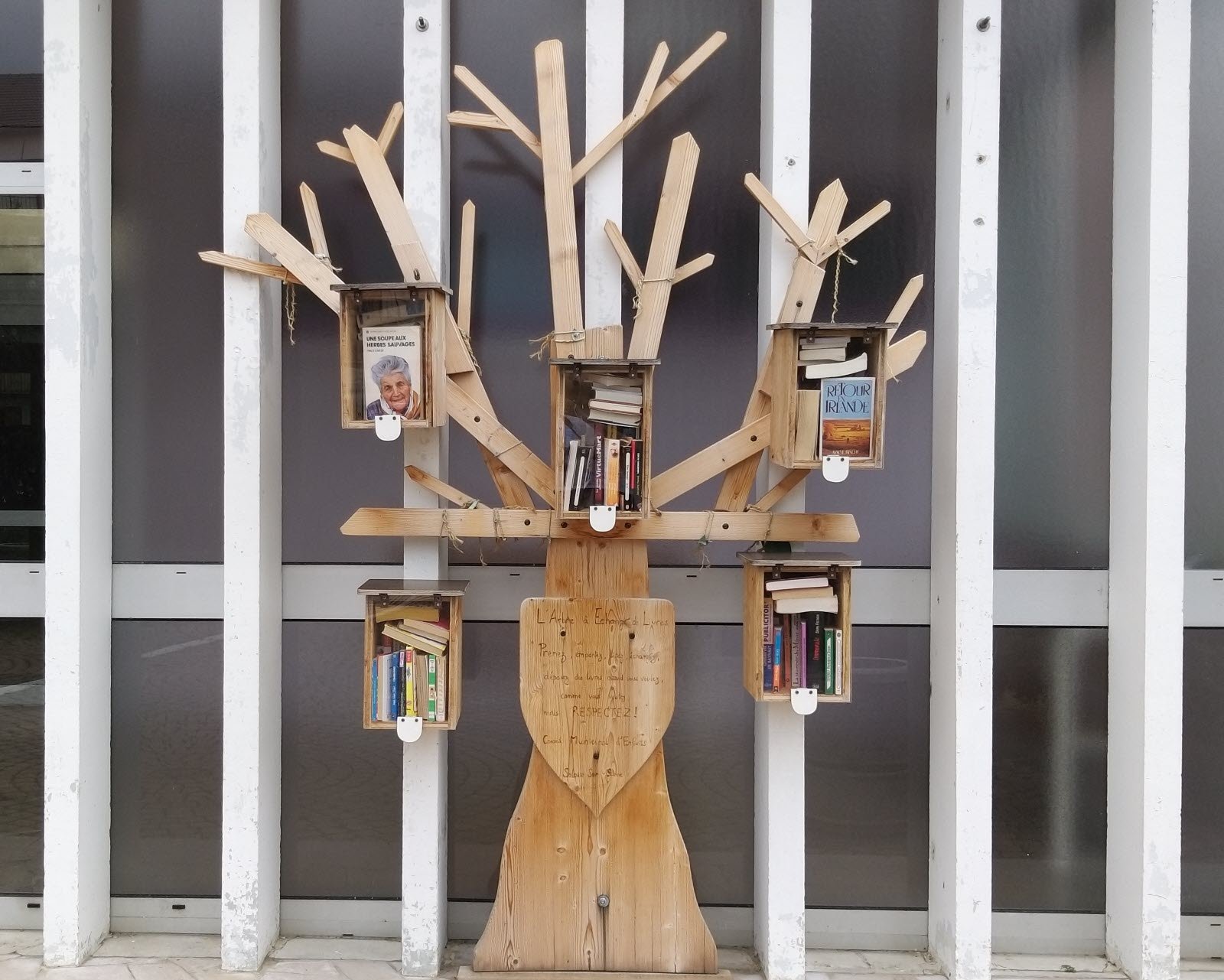 L'arbre à échange de livres