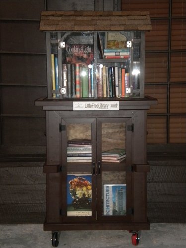 When the Park Services Specialist was introduced to the LFL program at an environmental education workshop, she knew immediately that Highlands Hammock State Park should have one. A park volunteer with exceptional woodworking skills built the library as a replica of an historic park pavilion constructed by the Civilian Conservation Corps. A second skilled volunteer designed and built the stand complementing the library perfectly. General selection for adults and children and nature-themed.